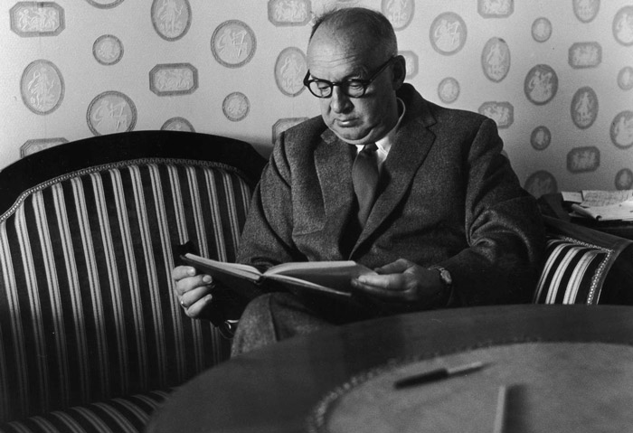 ولادیمیر نابوکوف - Vladimir Nabokov ، عادت های غذایی عجیب چهره های مشهور جهان